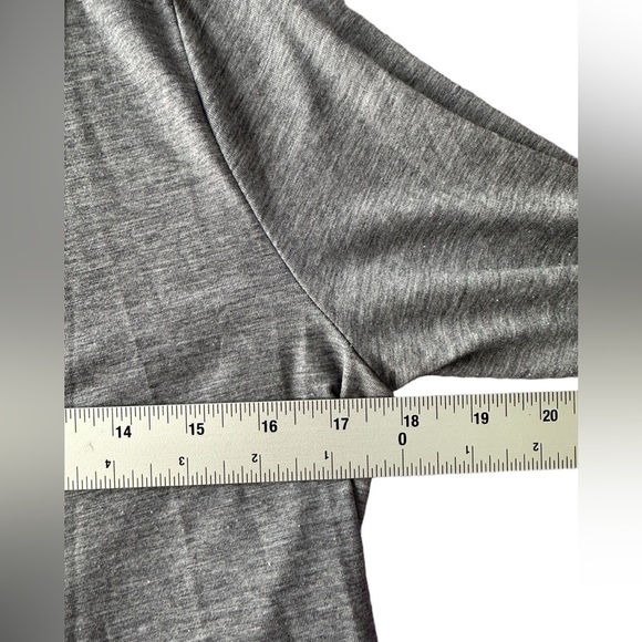 Eddie Bauer Women's Petite Small gray long-sleeve open front cardigan - Picture 7 of 11